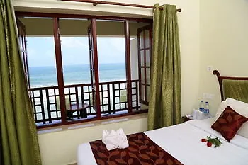 Hotel Searock Beach Resort Ковалам