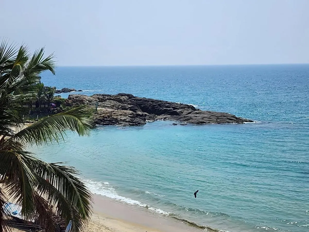 Hotel Searock Beach Resort Kovalam 3*,