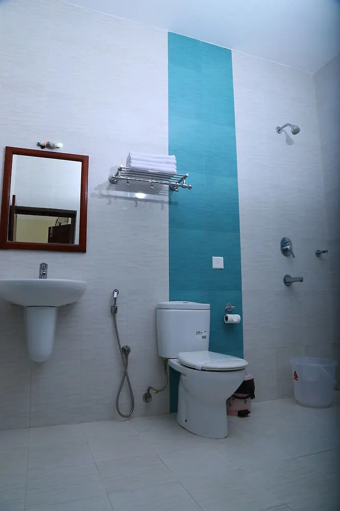 Hotel Searock Beach Resort Kovalam 3*,